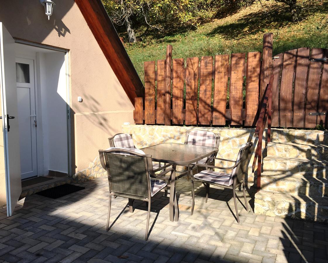 Bóbita Háza Eplény Exterior foto